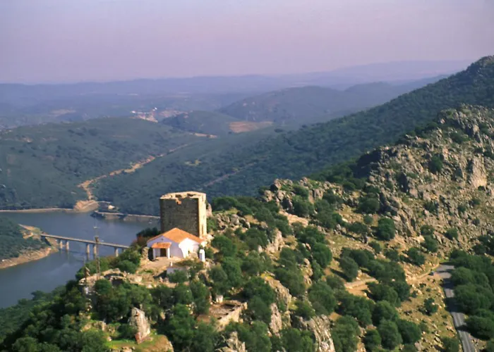 Al-mofrag Y El Mirador De Monfragüe *