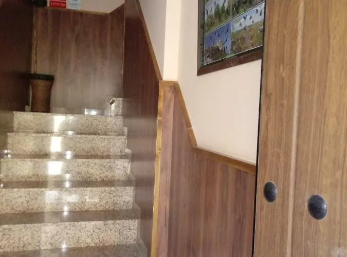 Al-mofrag Y El Mirador De Monfragüe * Villarreal de San Carlos